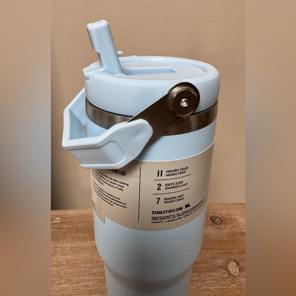 NEW Stanley Tumbler with Handle 30oz - Soft Blue - Picture 9 of 12
